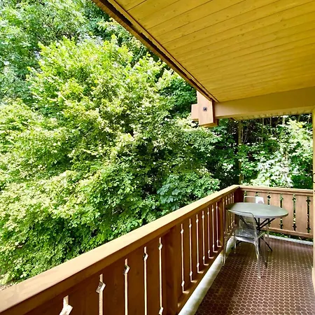 Les Coteaux Verts 公寓 *